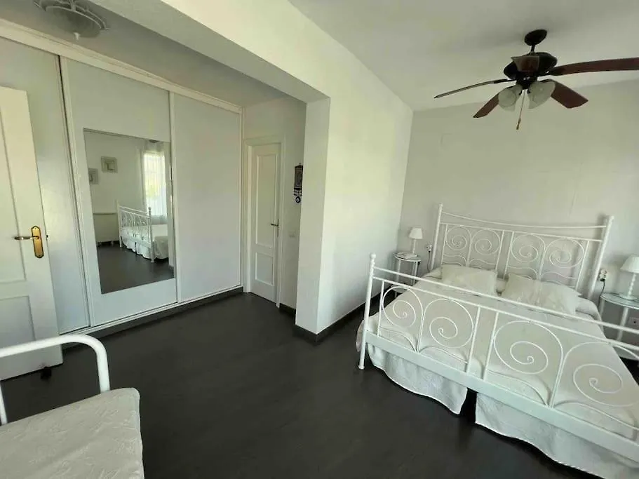 Holiday home Chalet Con Piscina Privada, Parking Y Zona Bbq Isla Canela Spain