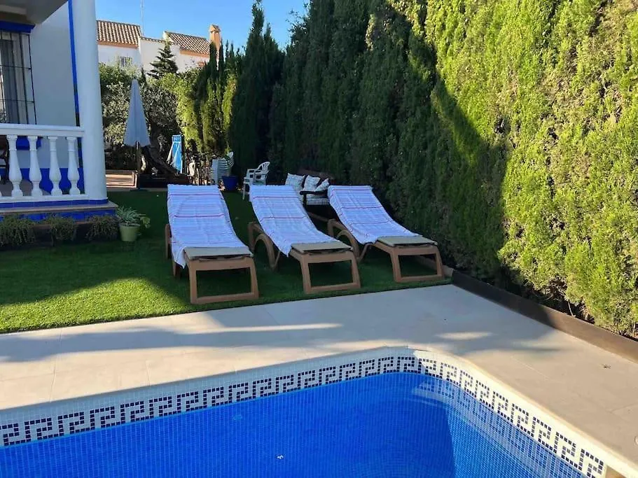 Chalet Con Piscina Privada, Parking Y Zona Bbq 이슬라카넬라 펜션